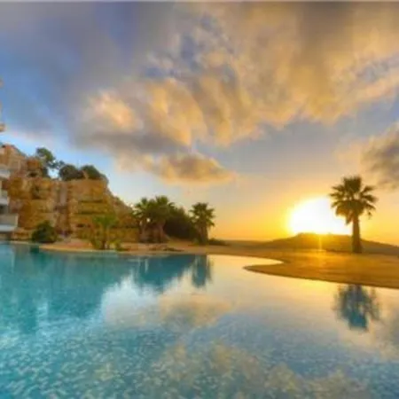 Hal Saghtrija - With Fantastic Sea And Mountain Views Apartament