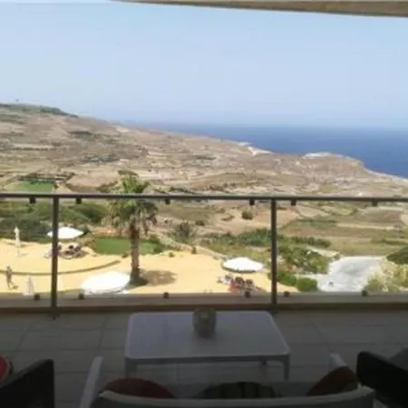 Hal Saghtrija - With Fantastic Sea And Mountain Views Appartamento *